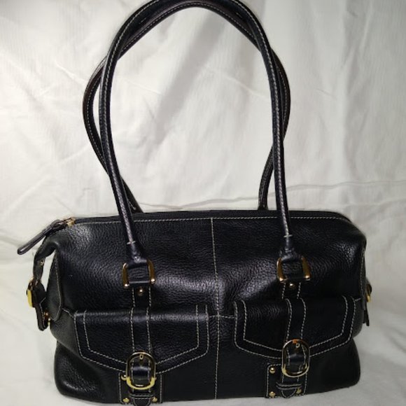 Etienne Aigner Handbags - Etienne Aigner Black Leather Shoulder Purse